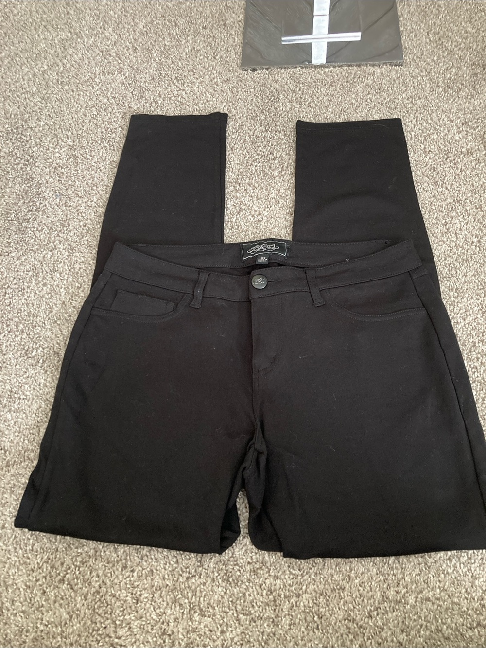 One-One Black Skinny Ponte Pants with embellished pockets